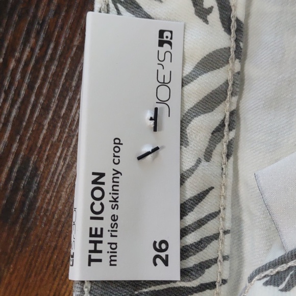 Joe's Jeans Mid Rise Skinny Crop - Picture 7 of 10